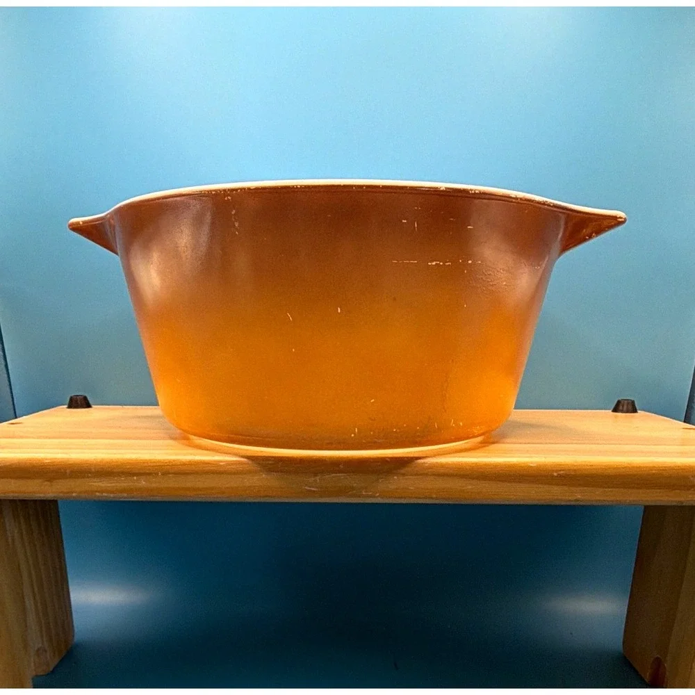 Vintage Pyrex 024-B 1.5 Qt Round Milk Glass Mixing Bowl Brown/White Microwave
